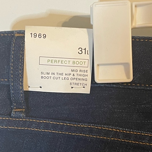 GAP 1969 Jeans size 31L - Picture 4 of 16
